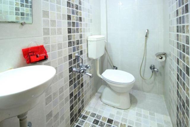 אחמדאבאד Hotel Royal Apple מראה חיצוני תמונה