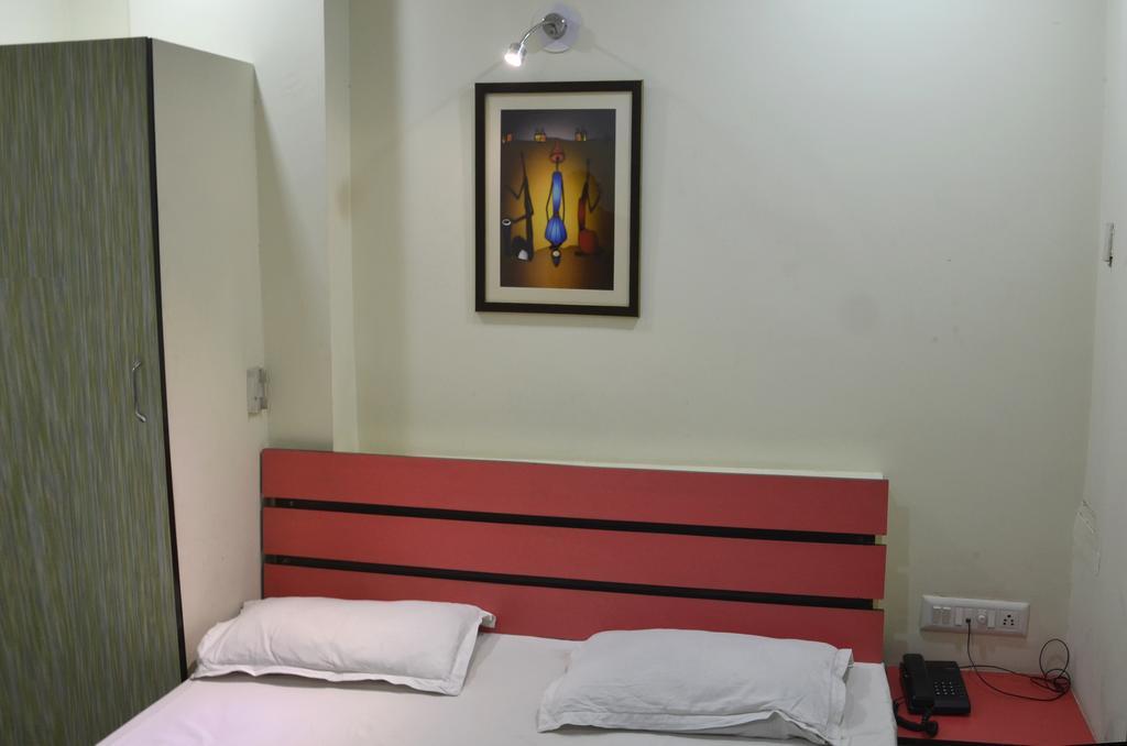 אחמדאבאד Hotel Royal Apple חדר תמונה